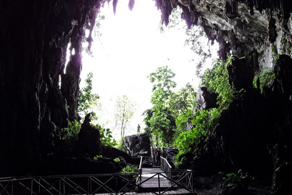 Entrance to the Cueva de las Lechuzas.