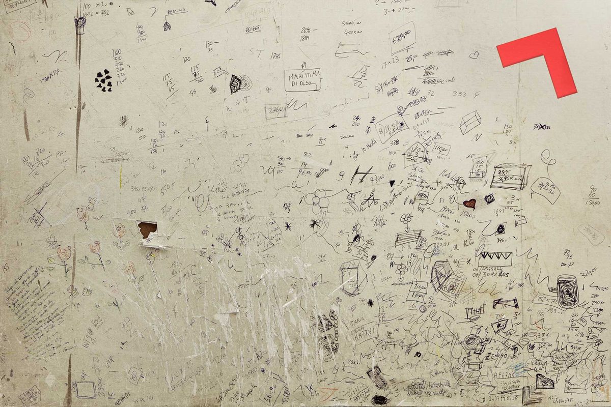 Scribbles on the work table of a framer, in <em>Composition 0</em>, 2017.