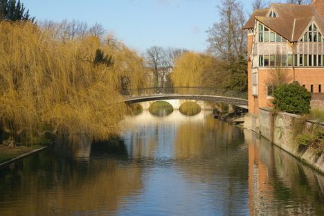 Garret Hostel Bridge