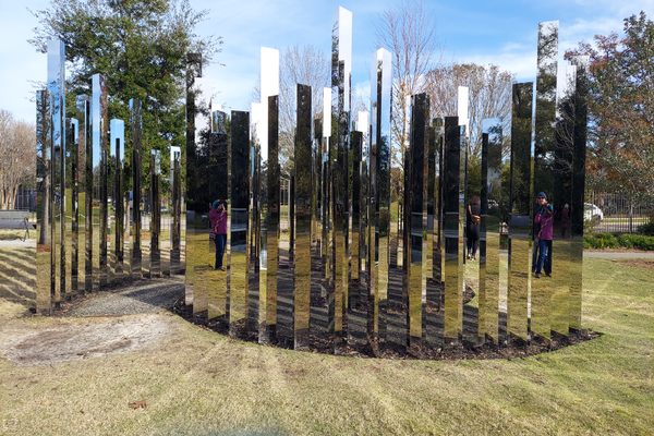 In Mirror Labyrinth, Jeppe Hein creates a circular maze of reflective panels.
