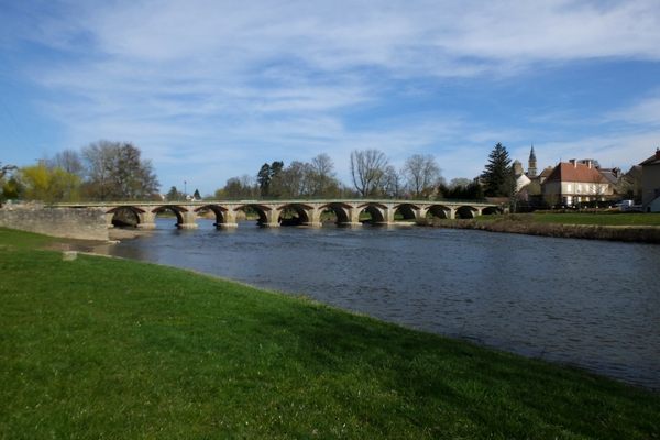 Pont du Diable, Toulon-sur-Arroux