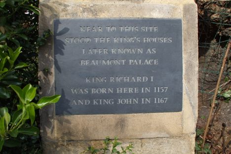 Beaumont Palace marker.