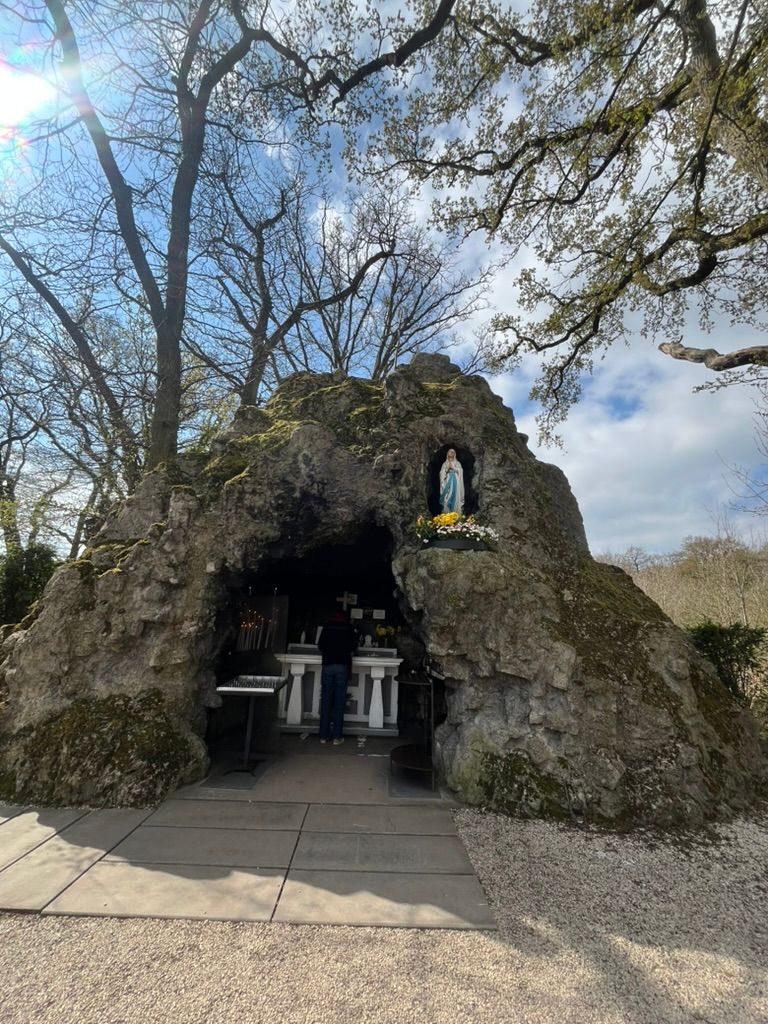 lourdes-grotto-at-clairmarais-in-clairmarais