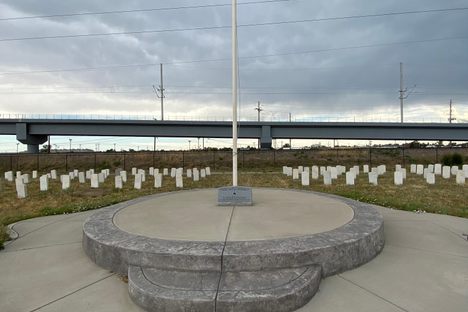 Monument to soldiers of the Grand Army of the Republic. 