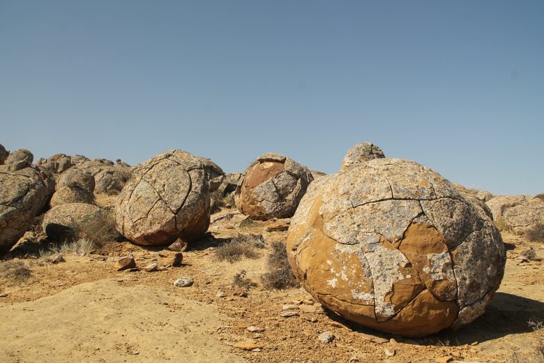 Valley of Balls – Shetpe, Kazakhstan - Atlas Obscura