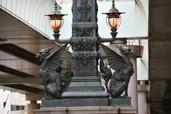 Winged kirin statues.