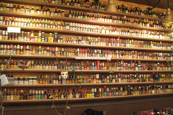 So much hot sauce!