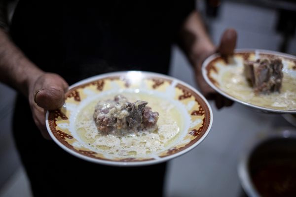 This Tiny Restaurant Helps Keep Kashmiri Cuisine Alive in Pakistan