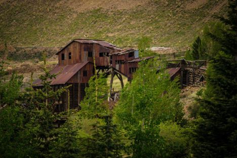 Mine on Vindicator Valley Trail
