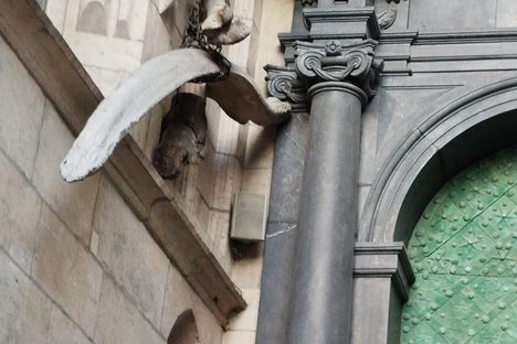 The Bones of the Wawel Dragon