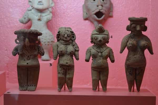 Huastec votive offerings depicting fertility goddesses.