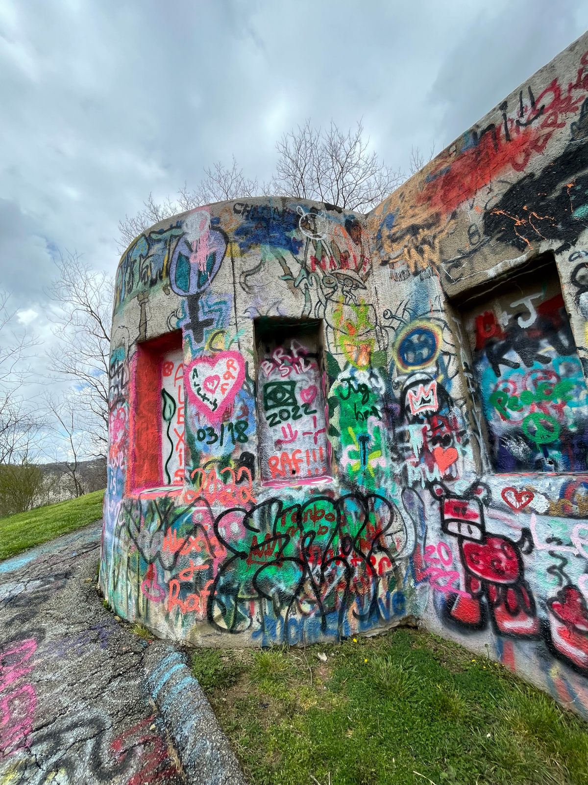 Mount Wood Castle and Cemetery – Wheeling, West Virginia - Atlas Obscura