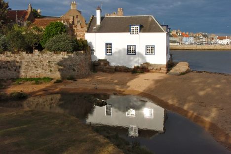 Smuggler's Inn