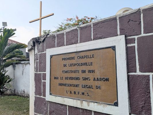 Dr. David Sim Sims’ Chapel in Kinshasa - Atlas Obscura