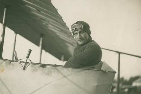 Auguste Maïcon circa 1913