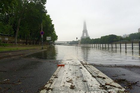 The Louvre is Closing as Flood Waters Threaten Paris