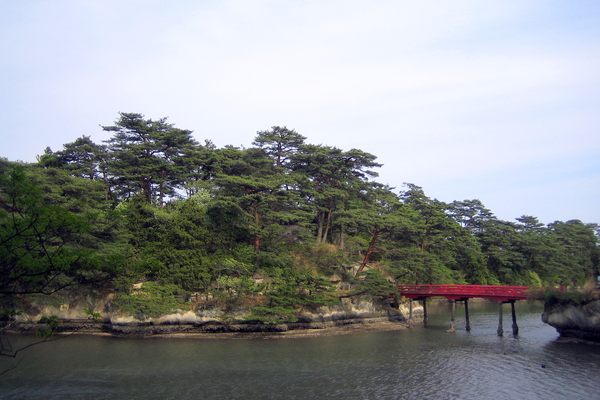 Oshima Island and the red Togetsukyō Bridge