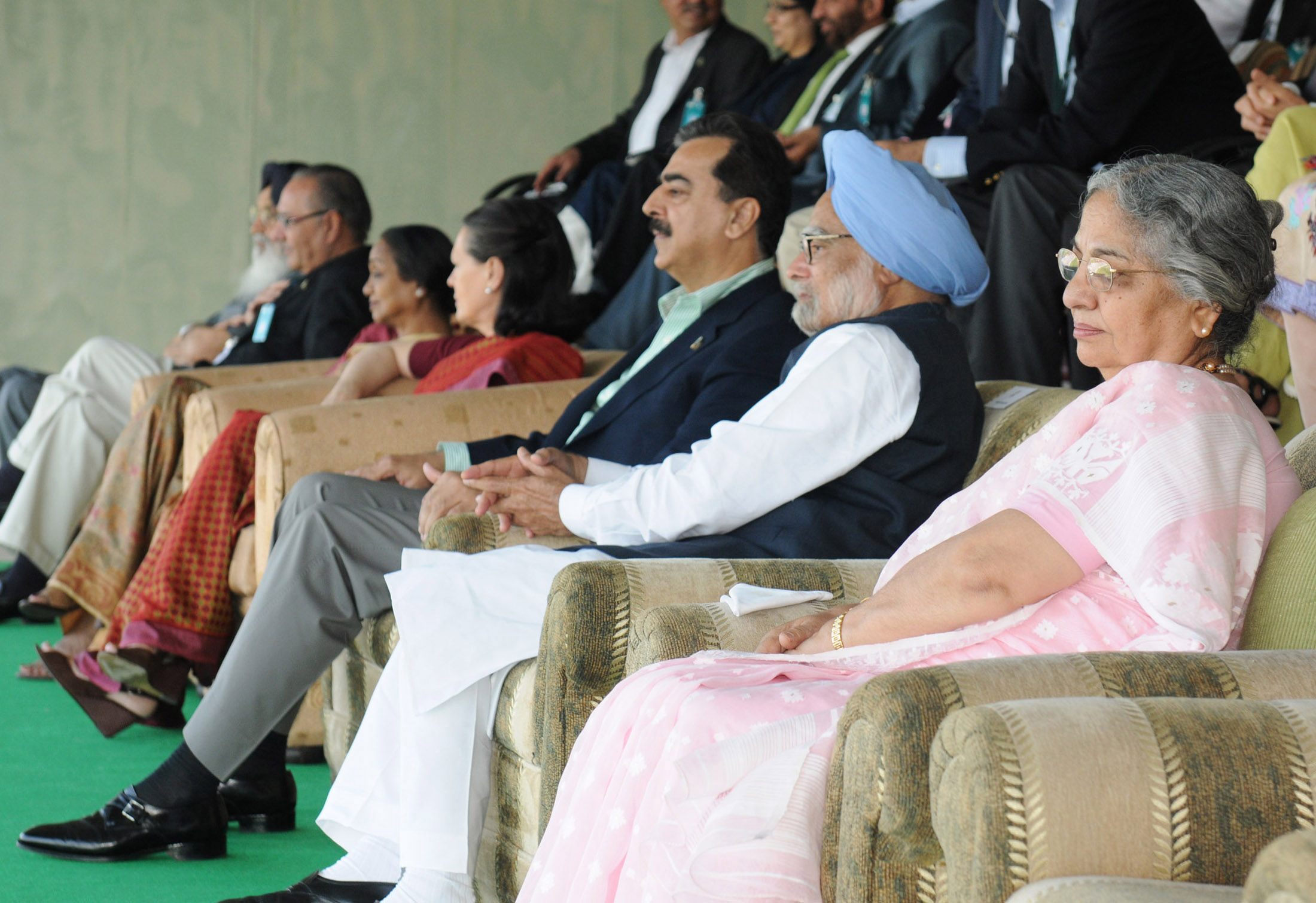 The Indian and Pakistani prime ministers watch the 2011 match in Mohali stadium.
