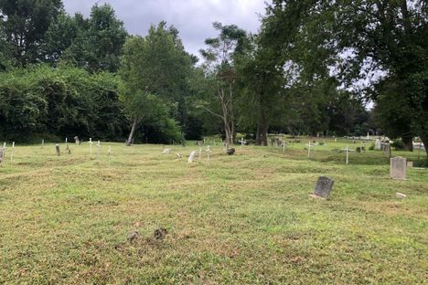 Pine Forest Cemetery 