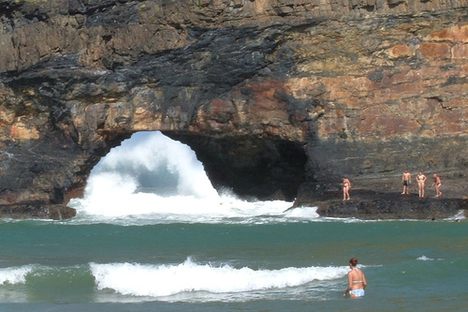 Hole-in-the-Wall