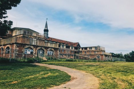 Today, the defunct facility evokes both grandeur and squalor.
