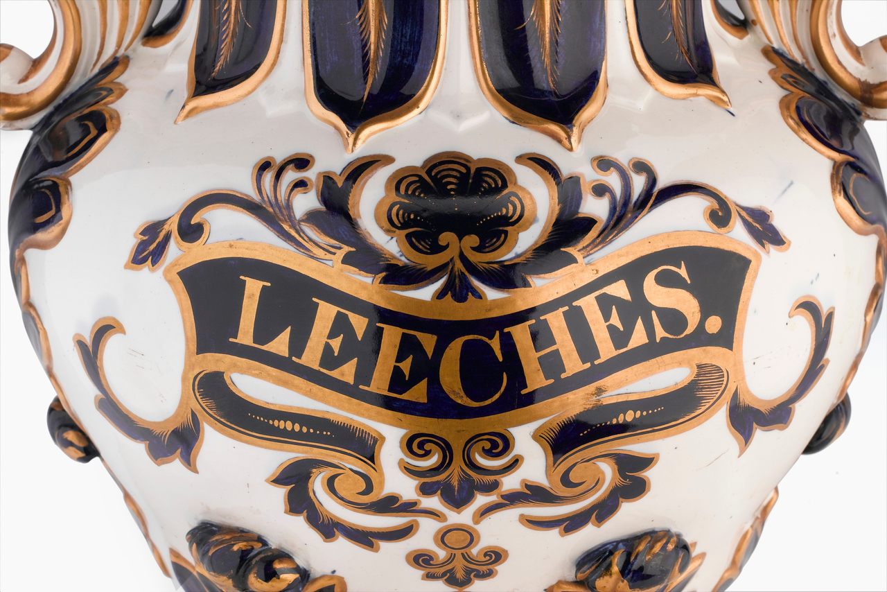 A close-up of an Alcock-style leech jar. 