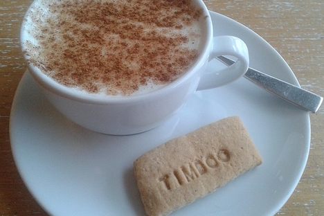Salep milk and a biscuit.