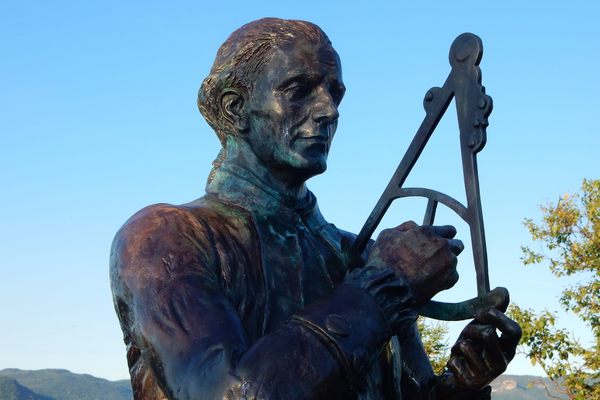 Captain Cook Statue