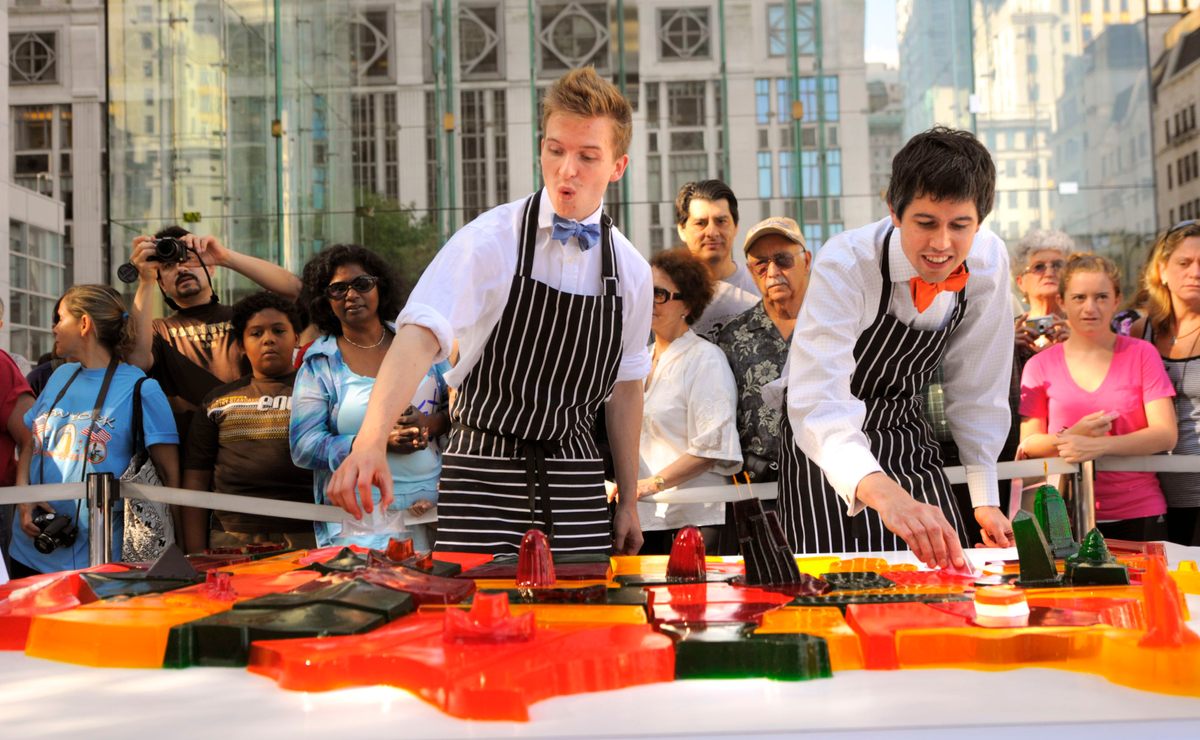 Sam Bompas and Harry Parr making a jelly map of the United States.
