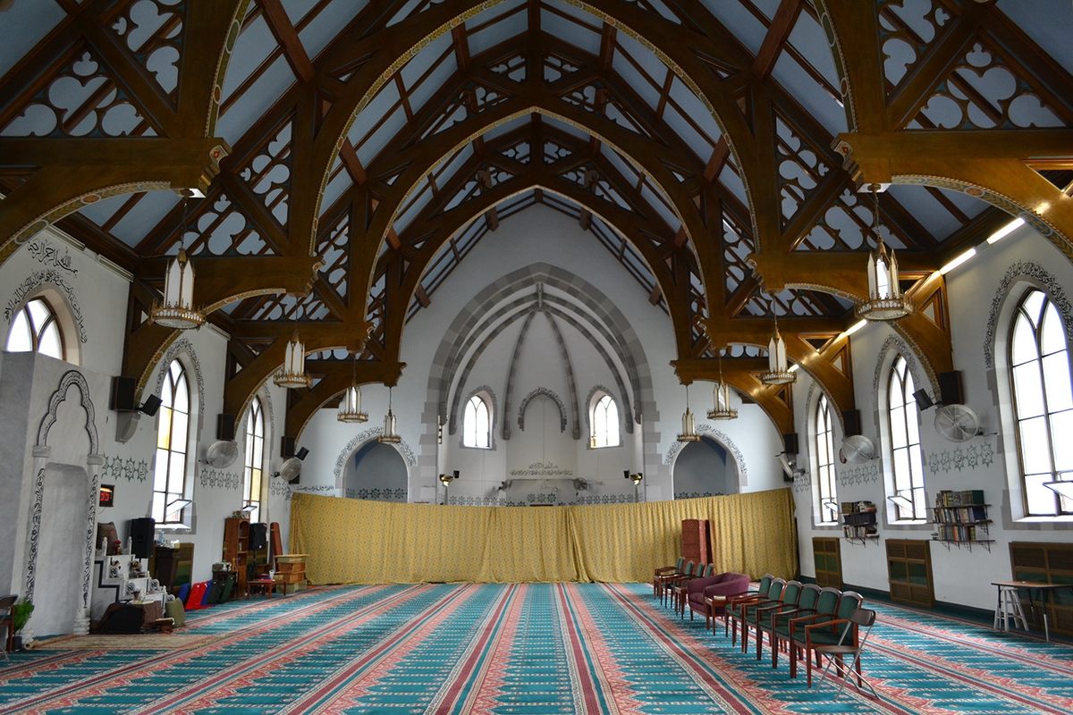 The Jami Masjid replaced the pews with Turkish carpets.