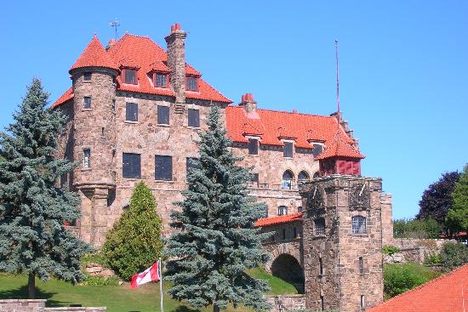 Singer Castle