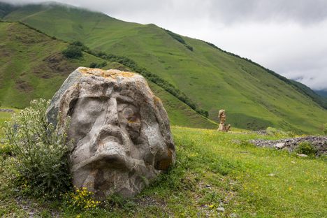 Sno Giant Head Sculptures