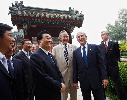Hu (1942) with Bush sr (1924) and jr (1946) 2008