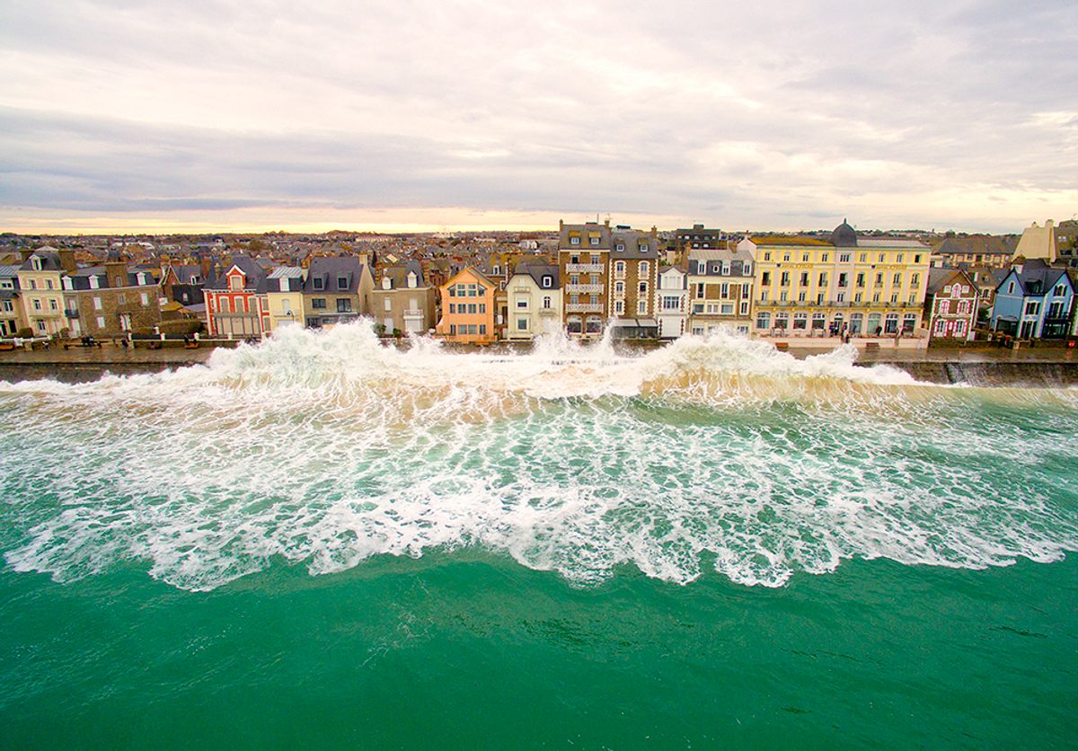 Saint-Malo, France, by Easy Ride. Latitude 48.6612, Longitude -2.0099, Altitude 53 ft.