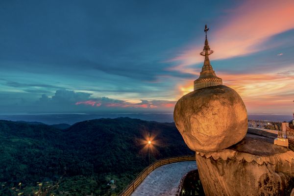 Kyaiktiyo pagoda, Golden Rock.