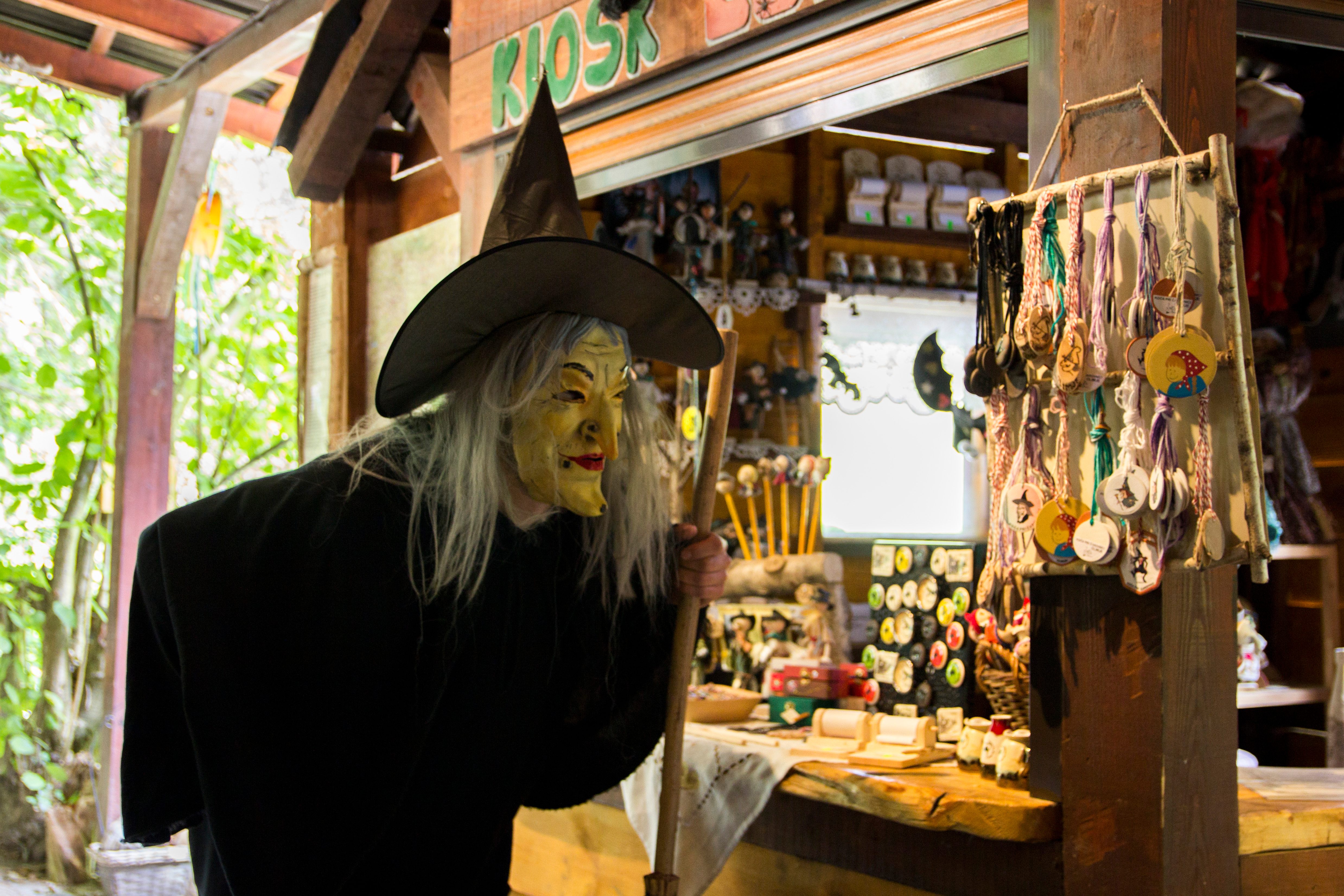 The witch Kunigunda (Kooneegoonda) offers hand-made souvenirs made by Brilej, his daughters, and grandchildren.