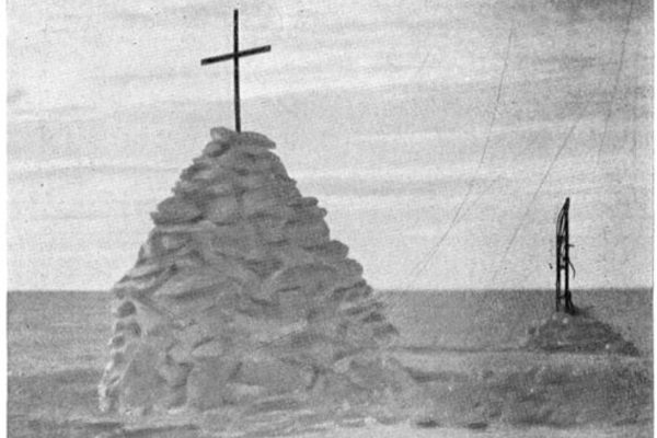 The grave of Scott, Wilson and Bowers