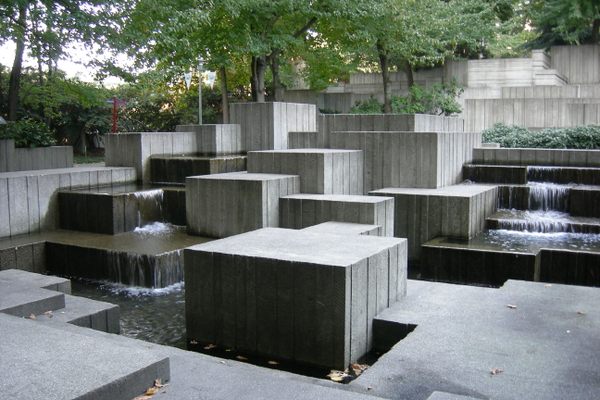 A brutalist fountain at Freeway Park.