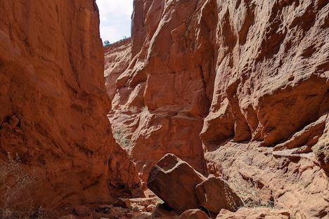 Walatowa Slot Canyon