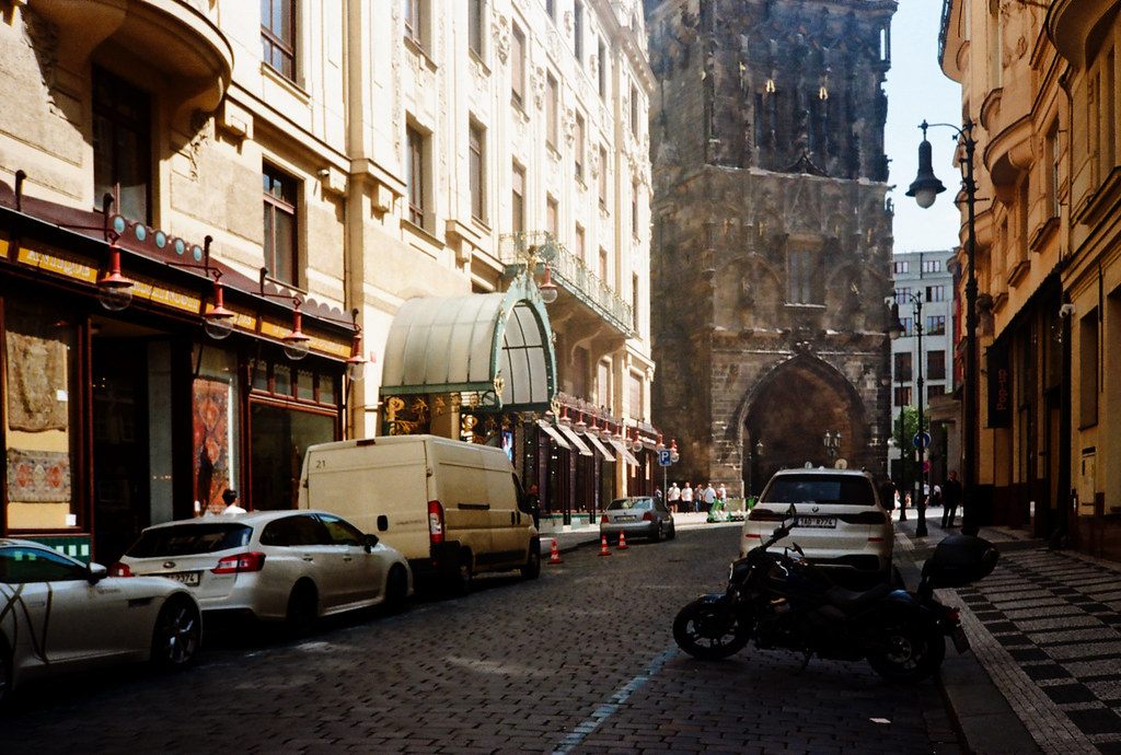 Dreamy streets - Flickr @lanavelkov