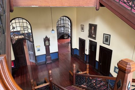 Gentlemen’s staircase