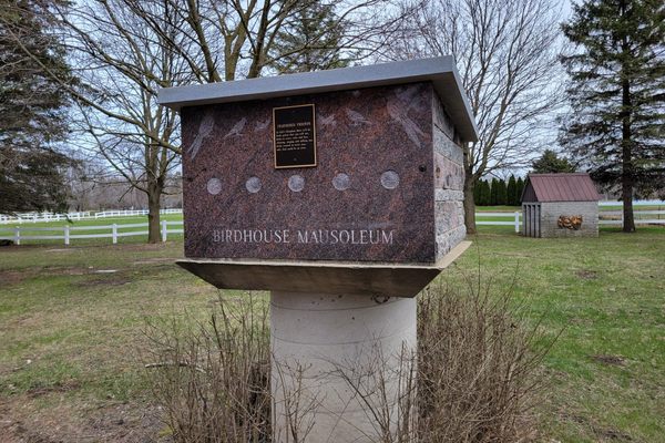 Birdhouse Mausoleum