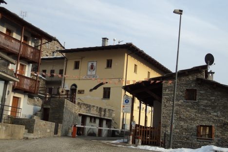 Italian Mountain Town Welcomes First Baby in 28 Years, Despite the Global Depopulation Conspiracy