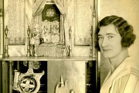 How Three Sisters Revolutionized England’s Penny Arcades