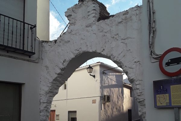 El Arco de la Ville (The Town Arch)