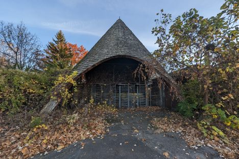 Former exit of the zoo not forever closed