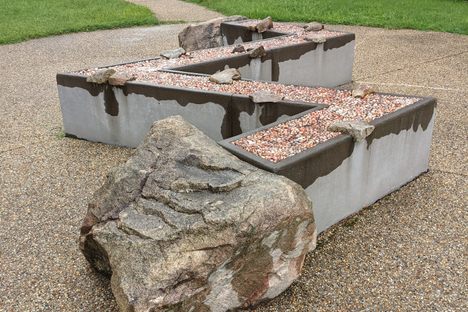 Zig Zag Monument.