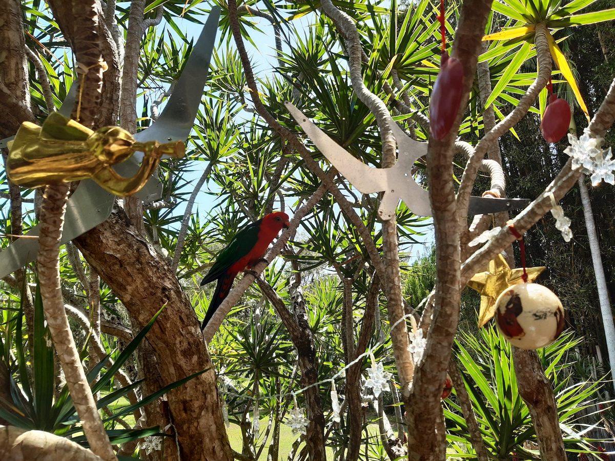 Birds of a feather.