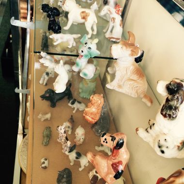Porcelain dogs.