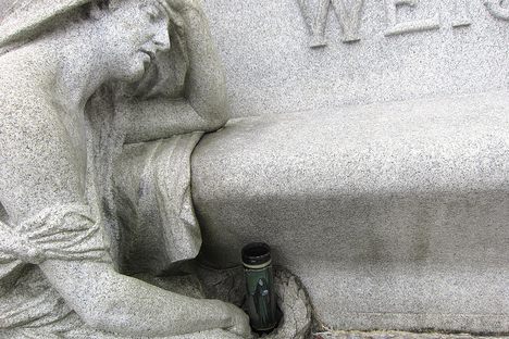 Houdini's Grave. 